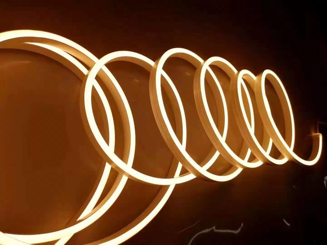 Brilho alto exterior da decoração 24V 14.4W da tira 1212 do diodo emissor de luz do tubo de néon do silicone