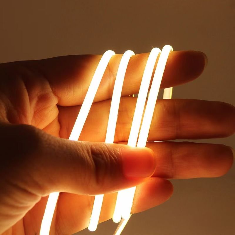 Luz CCT emitindo-se superior lateral Dimmable 560Chips/M da ESPIGA do diodo emissor de luz da C.C. 24V 16.4FT