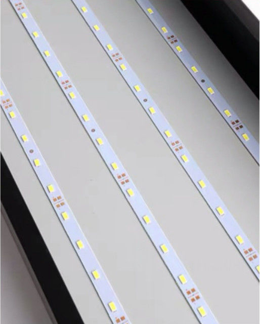 Pendente linear claro de suspensão linear do diodo emissor de luz do quarto que ilumina a decoração interna preta 3000K 5000K 35W