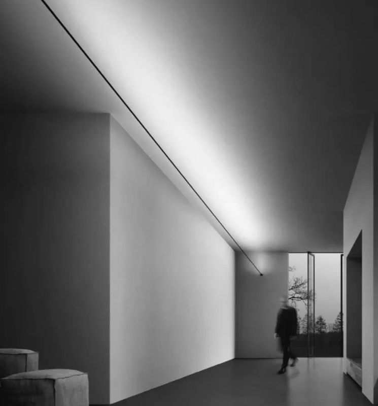 da luz linear do perfil de 6W 8W comprimento livre que corta a arruela direta magro da parede para a exposição da pintura da galeria