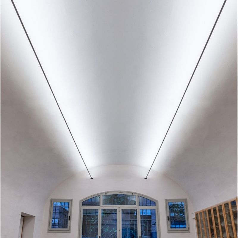 a luz linear da skyline de 12V 24V suspendeu o diodo emissor de luz que ilumina a tira da ESPIGA da arruela 2835 da parede do diodo emissor de luz