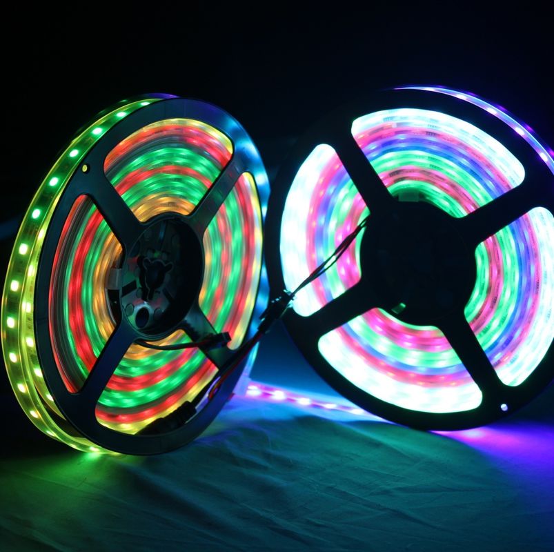 Do preto 300Pixels endereçável individual flexível do RGB 5050SMD 16.4FT 60Pixels/M da luz de tira do diodo emissor de luz de WS2812B cor completa do PWB