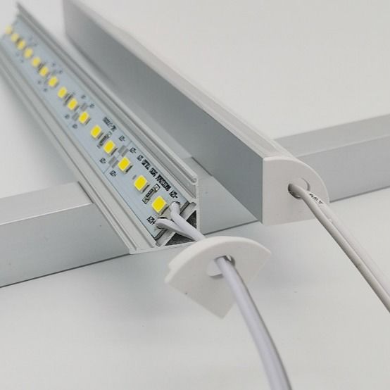 Tipo 24V de alumínio de V sob o diodo emissor de luz da prateleira que ilumina 3000K 4000K 6500K