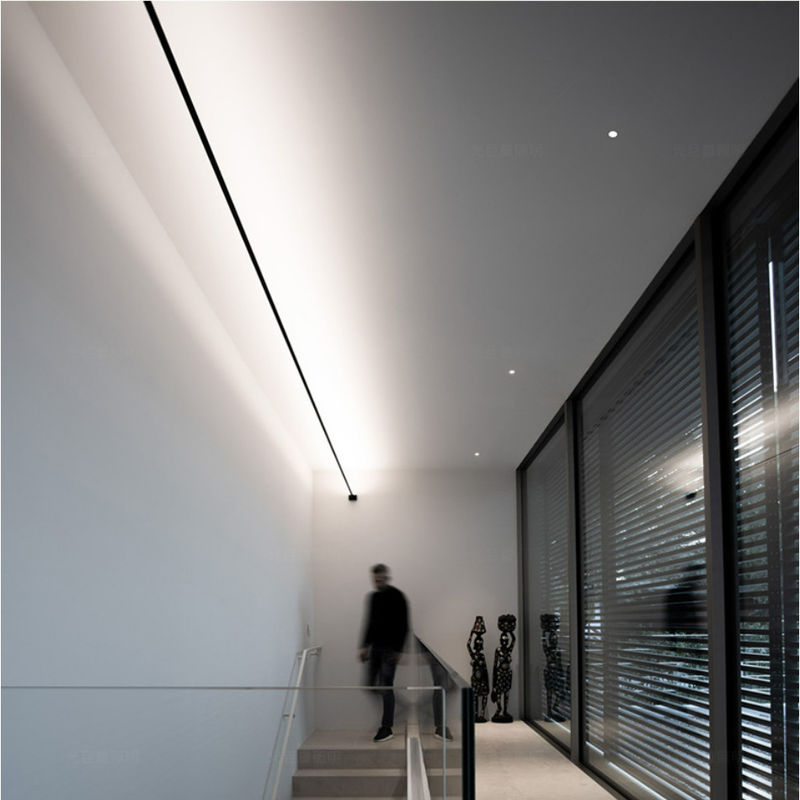 A iluminação interna CRI>90 IP20/IP65 da iluminação linear da skyline conduziu a luz de aço da corda